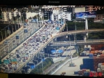 昨天4万辆车开往东部 最堵时车速5公里/小时 - 新浪广东