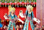 西藏藏戏国庆吸引众多游客 已有600多年历史 - News.Ycwb.Com