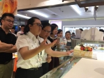 深圳市食药局突击检查 面包新语芝士蛋糕遭下架 - 新浪广东