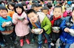 传四川最穷地方孩子十年没吃肉 政府多图辟谣 - Meizhou.Cn