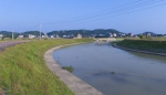 治理后的平远县石正河河道整洁宽敞，环境优美，行洪能力大幅提升。（林翔　摄） - Meizhou.Cn