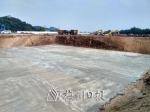 新城水厂清水池混凝土垫层已完成。 - Meizhou.Cn