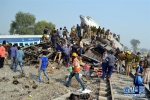 印度火车出轨事故已造成103人死亡 - News.Ycwb.Com