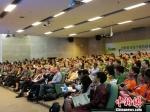 每两年一届的全球图书馆盛会——ITIE“信息技术与教育”国际学术研讨会，20日在深圳大学城图书馆举行。　郑小红 摄 - 中国新闻社广东分社主办