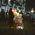 贵州高校男生用气球告白失败 却被围观女孩看上了 - News.Ycwb.Com
