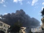 深圳龙华一工业区起火浓烟滚滚 有发生爆炸风险 - Meizhou.Cn