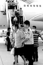 中国3年来追回外逃人员2442人 追赃85.42亿 - Meizhou.Cn