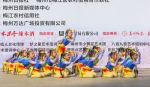 梅州艾尚舞蹈培训中心舞蹈表演《小鸡，小鸡，咯咯咯》。 - Meizhou.Cn