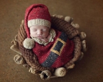 可爱新生婴儿这样庆祝第一个圣诞节 - News.Timedg.Com