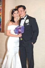 杨采妮跟丈夫于2013年结婚，婚后3年多终于有好消息。 - 新浪广东