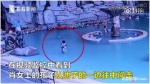 4岁儿子泳池内溺亡，近在咫尺的母亲玩手机未能发现 - Meizhou.Cn