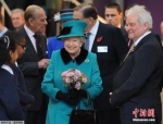 外媒：英女王深夜散步被当成入侵者 曾险遭警卫枪击 - News.21cn.Com