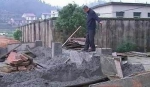 江西官员带人强拆农民房屋被立案 曾称权大于法 - Meizhou.Cn