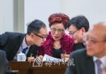 港澳政协委员讨论政府工作报告。（吴腾江　摄） - Meizhou.Cn