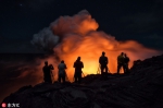 基拉韦厄火山岩浆流入大海 画面震撼 - News.Ycwb.Com