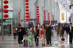 白云机场连续7天客流量超19万 年前广州出港票量充足 - 新浪广东