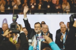 2017年2月12日，西班牙执政党人民党第十八次全国代表大会在马德里闭幕。本次会议聚焦反腐，通过成立“人民监督办公室”等措施，旨在惩治党内腐败，提升民意支持率。 - News.Ycwb.Com