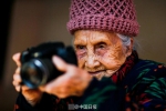 百岁老人41岁开始学摄影 坚持了64年 - News.Ycwb.Com