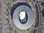 图为2008年北京奥运会主场馆，可以看到场馆内搭起的自由式滑雪场地。 - News.21cn.Com