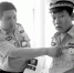 你可能遇到了假警察！“假交警”拉业务被真警察拘了 - 广东电视网