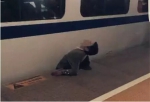 男子在南京南站翻越轨道 被进站列车挤压致死 - News.Ycwb.Com