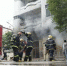 阳江市区一栋5层民宅着火 消防部门跨区域出动消防车将火扑灭 - 消防局