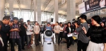无人驾驶摆渡车国内首秀 服务型机器人亮相白云机场航站楼 - 广东大洋网
