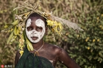 摄影师拍埃塞俄比亚部落肖像展奇特习俗 - News.Ycwb.Com