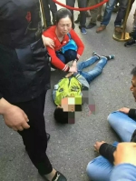 重庆10岁男孩因父亲不准其看电视 从20楼跳下身亡 - 广东电视网