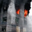 广东汕头一内衣厂起火 有人从楼上跳下求生受伤(图) - 新浪广东