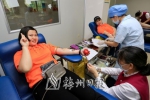 志愿者们献“热血”致青春。（高讯　摄） - Meizhou.Cn
