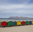 南非上世纪彩色海滩更衣室 成海滩风景线 - News.Ycwb.Com