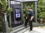世界首个电子墓碑建成 可显示照片和视频 - 广东电视网