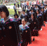 6月10日上午，广雅中学毕业冠冕典礼在广雅中学举行。  羊城晚报记者  汤铭明 摄 - News.Ycwb.Com