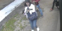 警方公布的监控录像显示，章莹颖头戴深色棒球帽，身穿浅色上衣和牛仔裤。 - News.21cn.Com