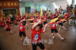 新陂镇中心幼儿园表演棒棒操《快乐健康你我他》 - Meizhou.Cn
