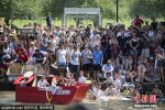 英国剑桥纸板船比赛 各式纸船亮相趣味十足 - News.Ycwb.Com