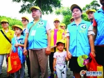 大小朋友献爱心！惠州市民自发徒步助力慈善 - Southcn.Com