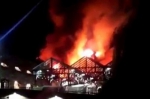伦敦卡姆登市场凌晨发生火灾。（图片来源：路透社） - 广东电视网
