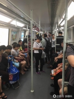 今早1号线现“飞站” 乘客爆料西门口等6趟地铁没1趟停站 - 广东大洋网
