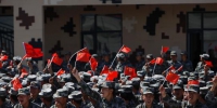 五国“军械能手”比赛中国陆军再次“引爆”全场 - 广东电视网