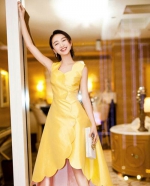 刘亦菲周冬雨 娱乐圈女星穿黄色裙装谁最美 - Southcn.Com