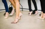 新规来了！ 菲律宾终于不再强迫女性穿高跟鞋上班了 - News.Ycwb.Com