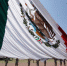 墨西哥将迎独立207周年 士兵举巨型国旗参加彩排 - News.Ycwb.Com