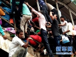 孟买踩踏事件中至少22人死亡 印度铁道部将调查此事 - News.Ycwb.Com