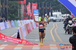 2017年东莞市国际马拉松赛鸣枪开跑 - 体育局