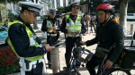 广州交警部署开展全市非机动车交通秩序专项整治 - 新浪广东