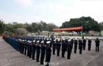驻港部队完成第19批干部轮换 200余名军官返内地 - 新浪广东