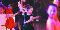 广东省体育舞蹈锦标赛在佛山市开赛 - 体育局