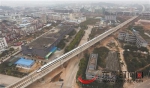 图为莞惠城轨动车穿行在城市之间 资料图（记者 陈栋 摄） - 新浪广东